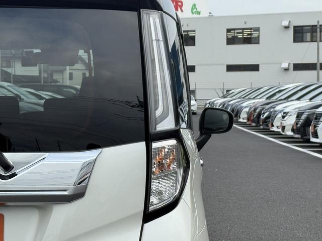 ルーミー カスタムＧ－Ｔ　両側電動スライドドア　アラウンドビューカメラ　地デジ　衝突軽減ブレーキ　クルーズコントロール　シートヒーター　ＥＴＣ２．０　ＬＥＤヘッドライト　アイドリングストップ　スマートキー　Ｂｌｕｔｏｏｔｈ接続（13枚目）