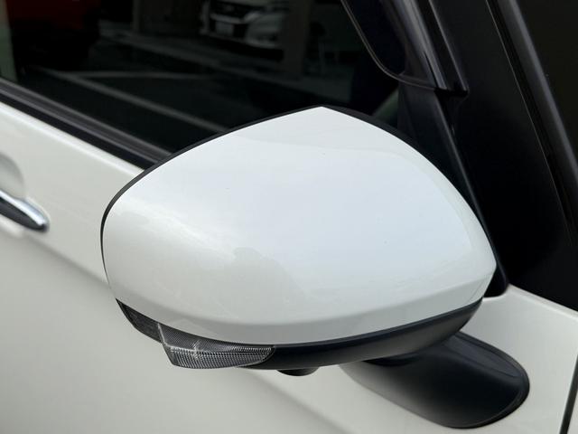 ルーミー カスタムＧ－Ｔ　両側電動スライドドア　アラウンドビューカメラ　地デジ　衝突軽減ブレーキ　クルーズコントロール　シートヒーター　ＥＴＣ２．０　ＬＥＤヘッドライト　アイドリングストップ　スマートキー　Ｂｌｕｔｏｏｔｈ接続（31枚目）