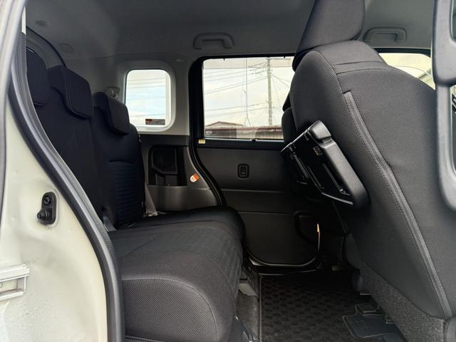 ルーミー カスタムＧ－Ｔ　両側電動スライドドア　アラウンドビューカメラ　地デジ　衝突軽減ブレーキ　クルーズコントロール　シートヒーター　ＥＴＣ２．０　ＬＥＤヘッドライト　アイドリングストップ　スマートキー　Ｂｌｕｔｏｏｔｈ接続（41枚目）