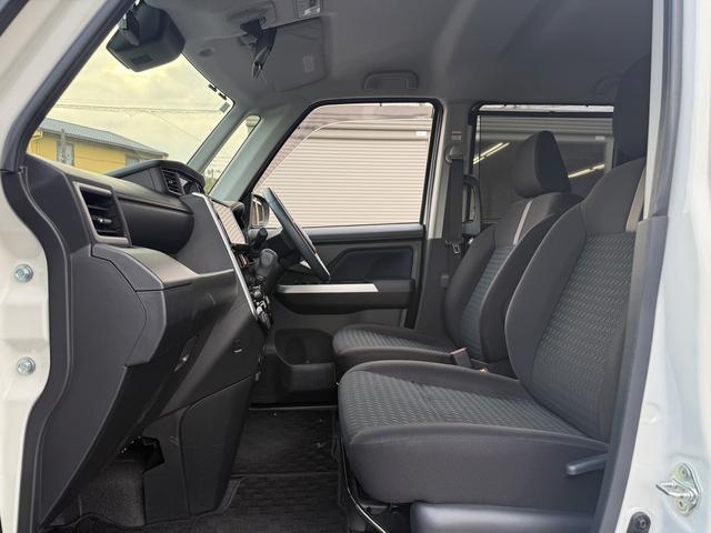 ルーミー カスタムＧ－Ｔ　両側電動スライドドア　アラウンドビューカメラ　地デジ　衝突軽減ブレーキ　クルーズコントロール　シートヒーター　ＥＴＣ２．０　ＬＥＤヘッドライト　アイドリングストップ　スマートキー　Ｂｌｕｔｏｏｔｈ接続（44枚目）