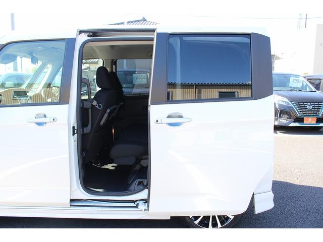 ルーミー カスタムＧ－Ｔ　モデリスタエアロ／アルパイン１０型後席モニター／アルパイン９型ナビ／アラウンドビューカメラ／地デジ／両側電動スライドドア／衝突軽減ブレーキ／レーダークルーズコントロール／ＬＥＤヘッドライト／ＥＴＣ（41枚目）