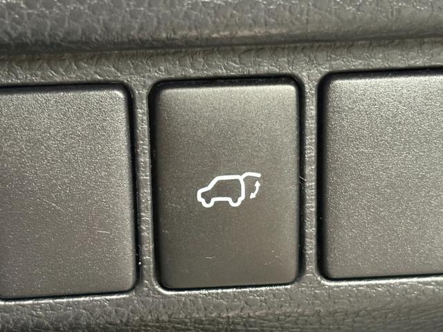 ハリアー プレミアム 4WD/社外ナビ/地デジ/クルーズコントロール/LEDヘッドライト/レザーシート/パワーシート/シートヒーター/ブルートゥースオーディオ/スマートキー/プッシュスタート/(48枚目)