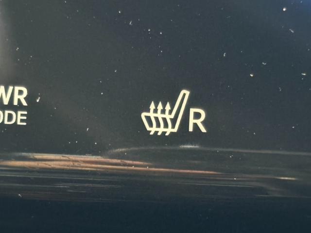 ハリアー プレミアム 4WD/社外ナビ/地デジ/クルーズコントロール/LEDヘッドライト/レザーシート/パワーシート/シートヒーター/ブルートゥースオーディオ/スマートキー/プッシュスタート/(50枚目)