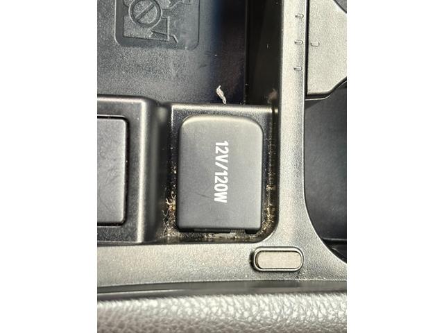 ハリアー プレミアム 4WD/社外ナビ/地デジ/クルーズコントロール/LEDヘッドライト/レザーシート/パワーシート/シートヒーター/ブルートゥースオーディオ/スマートキー/プッシュスタート/(57枚目)