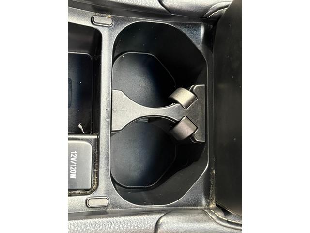 ハリアー プレミアム 4WD/社外ナビ/地デジ/クルーズコントロール/LEDヘッドライト/レザーシート/パワーシート/シートヒーター/ブルートゥースオーディオ/スマートキー/プッシュスタート/(58枚目)