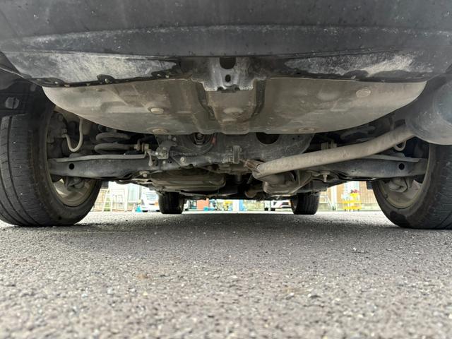 ハリアー プレミアム 4WD/社外ナビ/地デジ/クルーズコントロール/LEDヘッドライト/レザーシート/パワーシート/シートヒーター/ブルートゥースオーディオ/スマートキー/プッシュスタート/(67枚目)