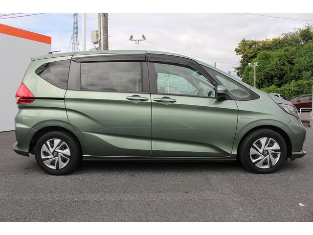 フリード＋ハイブリッド ハイブリッドＧ・ホンダセンシング　純正ナビ／地デジ／バックカメラ／両側電動スライドドア／ＬＥＤヘッドライト／レーダークルーズコントロール／ＥＴＣ／衝突軽減ブレーキ／スマートキー／プッシュスタート／（10枚目）