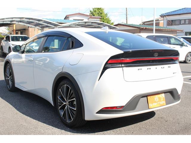 プリウス Ｇ　純正ナビ　フルセグ　バックカメラ　ブラインドスポットモニター　衝突軽減ブレーキ　アダプティブクルーズコントロール　純正１９インチアルミホイール　ＡＣ１００Ｖ電源　ビルドインＥＴＣ２．０　ＬＥＤライト（8枚目）