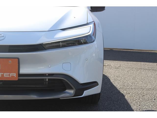 プリウス Ｇ　純正ナビ　フルセグ　バックカメラ　ブラインドスポットモニター　衝突軽減ブレーキ　アダプティブクルーズコントロール　純正１９インチアルミホイール　ＡＣ１００Ｖ電源　ビルドインＥＴＣ２．０　ＬＥＤライト（11枚目）