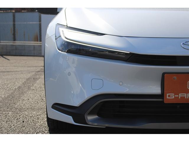 プリウス Ｇ　純正ナビ　フルセグ　バックカメラ　ブラインドスポットモニター　衝突軽減ブレーキ　アダプティブクルーズコントロール　純正１９インチアルミホイール　ＡＣ１００Ｖ電源　ビルドインＥＴＣ２．０　ＬＥＤライト（13枚目）