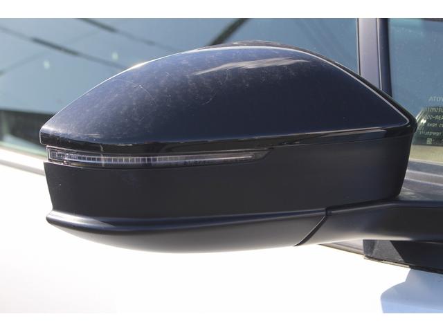 プリウス Ｇ　純正ナビ　フルセグ　バックカメラ　ブラインドスポットモニター　衝突軽減ブレーキ　アダプティブクルーズコントロール　純正１９インチアルミホイール　ＡＣ１００Ｖ電源　ビルドインＥＴＣ２．０　ＬＥＤライト（18枚目）