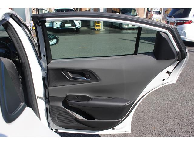 プリウス Ｇ　純正ナビ　フルセグ　バックカメラ　ブラインドスポットモニター　衝突軽減ブレーキ　アダプティブクルーズコントロール　純正１９インチアルミホイール　ＡＣ１００Ｖ電源　ビルドインＥＴＣ２．０　ＬＥＤライト（24枚目）