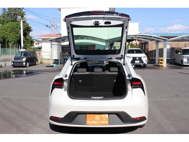 プリウス Ｇ　純正ナビ　フルセグ　バックカメラ　ブラインドスポットモニター　衝突軽減ブレーキ　アダプティブクルーズコントロール　純正１９インチアルミホイール　ＡＣ１００Ｖ電源　ビルドインＥＴＣ２．０　ＬＥＤライト（27枚目）