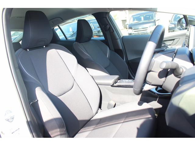 プリウス Ｇ　純正ナビ　フルセグ　バックカメラ　ブラインドスポットモニター　衝突軽減ブレーキ　アダプティブクルーズコントロール　純正１９インチアルミホイール　ＡＣ１００Ｖ電源　ビルドインＥＴＣ２．０　ＬＥＤライト（31枚目）