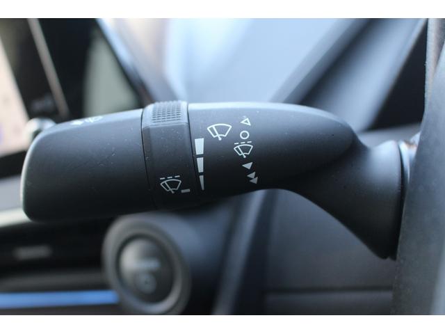 プリウス Ｇ　純正ナビ　フルセグ　バックカメラ　ブラインドスポットモニター　衝突軽減ブレーキ　アダプティブクルーズコントロール　純正１９インチアルミホイール　ＡＣ１００Ｖ電源　ビルドインＥＴＣ２．０　ＬＥＤライト（46枚目）