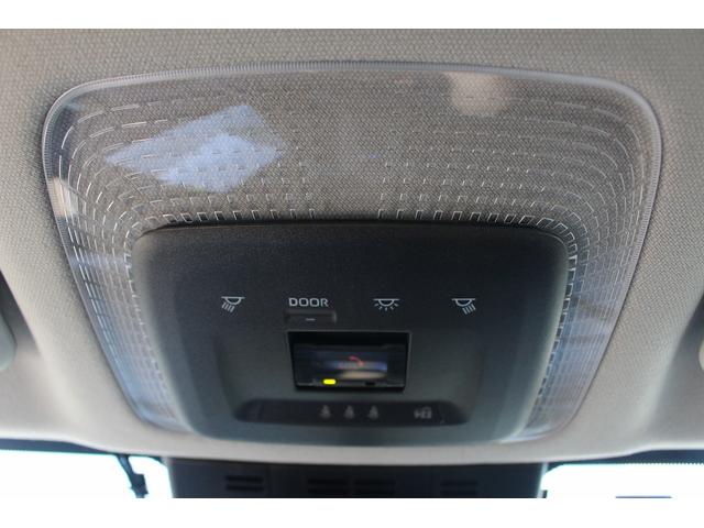 プリウス Ｇ　純正ナビ　フルセグ　バックカメラ　ブラインドスポットモニター　衝突軽減ブレーキ　アダプティブクルーズコントロール　純正１９インチアルミホイール　ＡＣ１００Ｖ電源　ビルドインＥＴＣ２．０　ＬＥＤライト（73枚目）