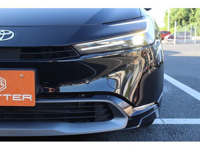 プリウス Ｚ　パノラマルーフ　純正ディスプレイ　フルセグ　バックカメラ　ブラインドスポットモニター　衝突軽減ブレーキ　シートエアコン　シートヒーター　ステアリングヒーター　アダプティブクルーズコントロール　ＬＥＤ（10枚目）