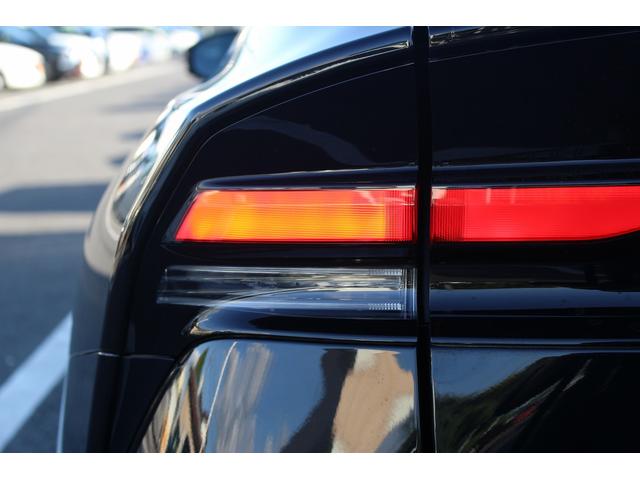 プリウス Ｚ　パノラマルーフ　純正ディスプレイ　フルセグ　バックカメラ　ブラインドスポットモニター　衝突軽減ブレーキ　シートエアコン　シートヒーター　ステアリングヒーター　アダプティブクルーズコントロール　ＬＥＤ（15枚目）