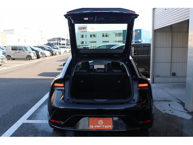 プリウス Ｚ　パノラマルーフ　純正ディスプレイ　フルセグ　バックカメラ　ブラインドスポットモニター　衝突軽減ブレーキ　シートエアコン　シートヒーター　ステアリングヒーター　アダプティブクルーズコントロール　ＬＥＤ（24枚目）