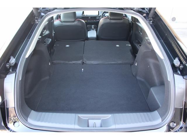 プリウス Ｚ　パノラマルーフ　純正ディスプレイ　フルセグ　バックカメラ　ブラインドスポットモニター　衝突軽減ブレーキ　シートエアコン　シートヒーター　ステアリングヒーター　アダプティブクルーズコントロール　ＬＥＤ（26枚目）