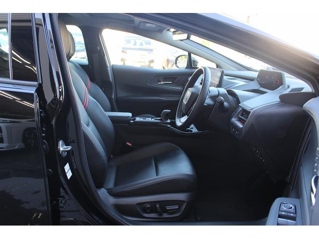 プリウス Ｚ　パノラマルーフ　純正ディスプレイ　フルセグ　バックカメラ　ブラインドスポットモニター　衝突軽減ブレーキ　シートエアコン　シートヒーター　ステアリングヒーター　アダプティブクルーズコントロール　ＬＥＤ（29枚目）