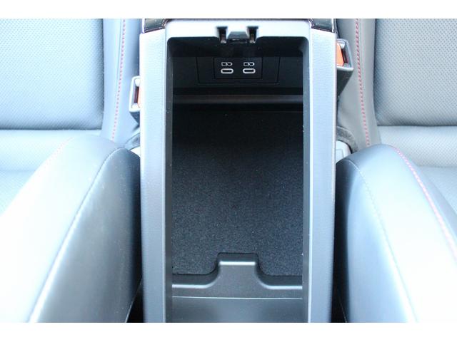 プリウス Ｚ　パノラマルーフ　純正ディスプレイ　フルセグ　バックカメラ　ブラインドスポットモニター　衝突軽減ブレーキ　シートエアコン　シートヒーター　ステアリングヒーター　アダプティブクルーズコントロール　ＬＥＤ（39枚目）