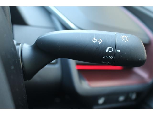 プリウス Ｚ　パノラマルーフ　純正ディスプレイ　フルセグ　バックカメラ　ブラインドスポットモニター　衝突軽減ブレーキ　シートエアコン　シートヒーター　ステアリングヒーター　アダプティブクルーズコントロール　ＬＥＤ（43枚目）