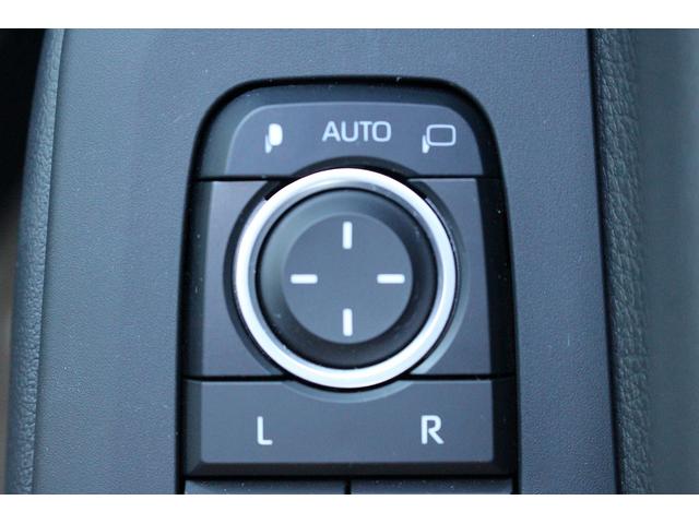 プリウス Ｚ　パノラマルーフ　純正ディスプレイ　フルセグ　バックカメラ　ブラインドスポットモニター　衝突軽減ブレーキ　シートエアコン　シートヒーター　ステアリングヒーター　アダプティブクルーズコントロール　ＬＥＤ（50枚目）