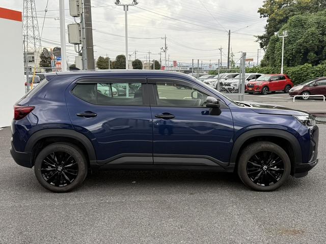 ＷＲ－Ｖ Ｚ　ブラックスタイル　Ｒ７登録／純正９型ナビ／地デジ／Ｂカメラ／衝突軽減／レーダークルーズコントロール／ＥＴＣ／ＬＥＤ／シートヒーター／ステアリングヒーター／スマートキー／プッシュスタート／（9枚目）