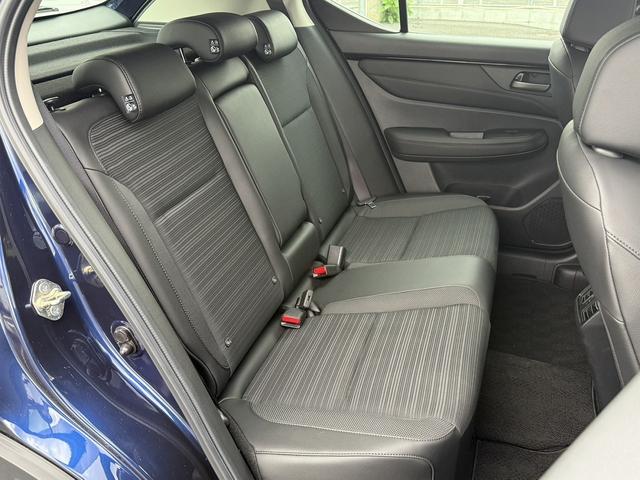 ＷＲ－Ｖ Ｚ　ブラックスタイル　Ｒ７登録／純正９型ナビ／地デジ／Ｂカメラ／衝突軽減／レーダークルーズコントロール／ＥＴＣ／ＬＥＤ／シートヒーター／ステアリングヒーター／スマートキー／プッシュスタート／（16枚目）