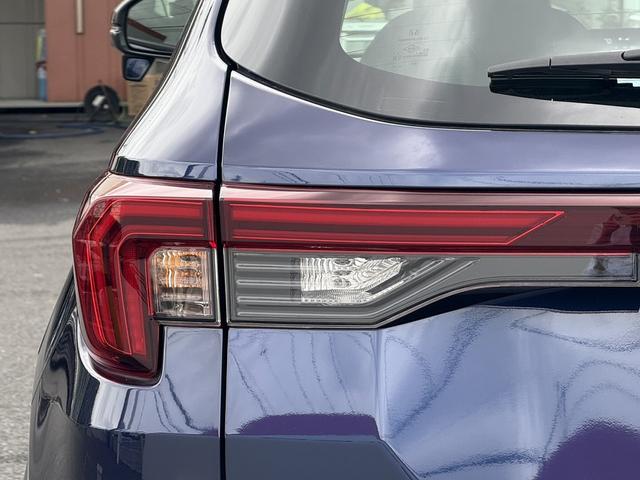 ＷＲ－Ｖ Ｚ　ブラックスタイル　Ｒ７登録／純正９型ナビ／地デジ／Ｂカメラ／衝突軽減／レーダークルーズコントロール／ＥＴＣ／ＬＥＤ／シートヒーター／ステアリングヒーター／スマートキー／プッシュスタート／（28枚目）