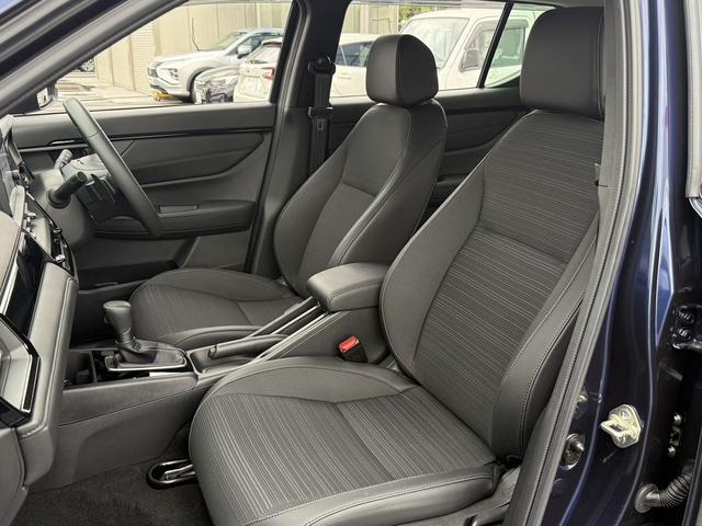 ＷＲ－Ｖ Ｚ　ブラックスタイル　Ｒ７登録／純正９型ナビ／地デジ／Ｂカメラ／衝突軽減／レーダークルーズコントロール／ＥＴＣ／ＬＥＤ／シートヒーター／ステアリングヒーター／スマートキー／プッシュスタート／（45枚目）