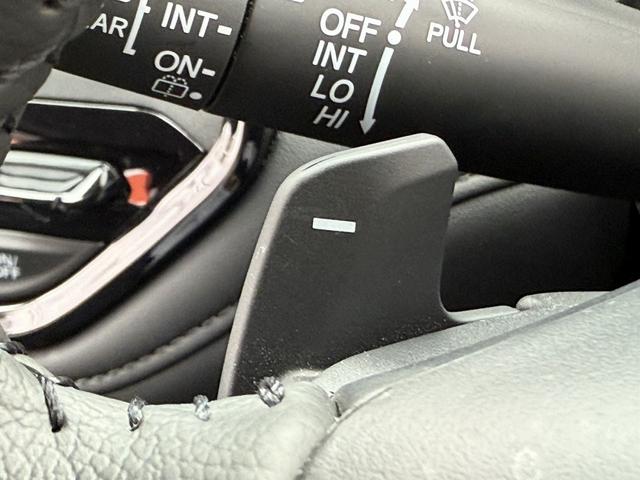 ＷＲ－Ｖ Ｚ　ブラックスタイル　Ｒ７登録／純正９型ナビ／地デジ／Ｂカメラ／衝突軽減／レーダークルーズコントロール／ＥＴＣ／ＬＥＤ／シートヒーター／ステアリングヒーター／スマートキー／プッシュスタート／（51枚目）