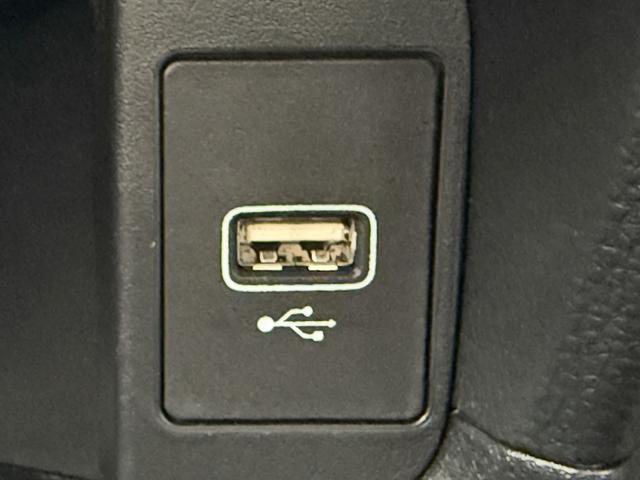 ＷＲ－Ｖ Ｚ　ブラックスタイル　Ｒ７登録／純正９型ナビ／地デジ／Ｂカメラ／衝突軽減／レーダークルーズコントロール／ＥＴＣ／ＬＥＤ／シートヒーター／ステアリングヒーター／スマートキー／プッシュスタート／（55枚目）