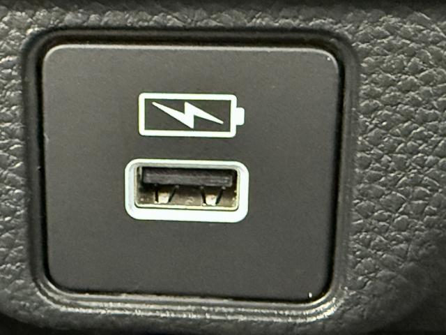 ＷＲ－Ｖ Ｚ　ブラックスタイル　Ｒ７登録／純正９型ナビ／地デジ／Ｂカメラ／衝突軽減／レーダークルーズコントロール／ＥＴＣ／ＬＥＤ／シートヒーター／ステアリングヒーター／スマートキー／プッシュスタート／（56枚目）