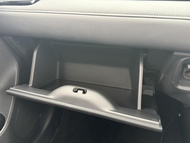 ＷＲ－Ｖ Ｚ　ブラックスタイル　Ｒ７登録／純正９型ナビ／地デジ／Ｂカメラ／衝突軽減／レーダークルーズコントロール／ＥＴＣ／ＬＥＤ／シートヒーター／ステアリングヒーター／スマートキー／プッシュスタート／（66枚目）