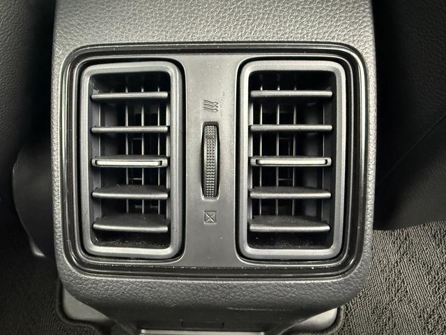 ＷＲ－Ｖ Ｚ　ブラックスタイル　Ｒ７登録／純正９型ナビ／地デジ／Ｂカメラ／衝突軽減／レーダークルーズコントロール／ＥＴＣ／ＬＥＤ／シートヒーター／ステアリングヒーター／スマートキー／プッシュスタート／（70枚目）