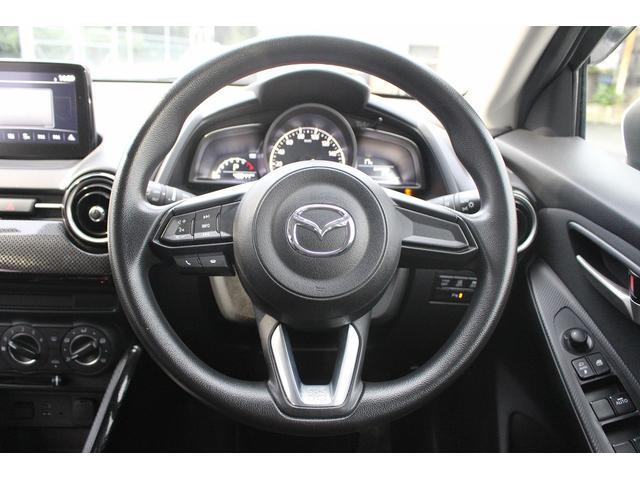 デミオ １５Ｓ　純正ナビ　バックカメラ　衝突被害軽減ブレーキ　障害物センサー　プッシュスタート　スマートキー　ＭＴモード付ＡＴ　禁煙車　電動格納ミラー　オートエアコン　ＬＥＤヘッドライト（18枚目）