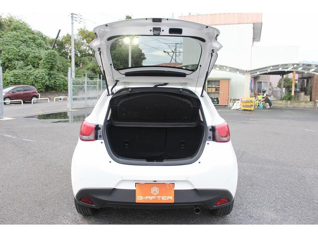 デミオ １５Ｓ　純正ナビ　バックカメラ　衝突被害軽減ブレーキ　障害物センサー　プッシュスタート　スマートキー　ＭＴモード付ＡＴ　禁煙車　電動格納ミラー　オートエアコン　ＬＥＤヘッドライト（32枚目）