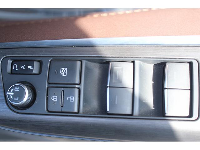 ハリアー Ｚ　レザーパッケージ　純正１２．３型ＬＢＬサウンドディスプレイ／地デジフルセグ／３６０度カメラ／パワーシート／パワーバックドア／ヘッドアップディスプレイ／レザーシート／シートヒーター／ステアリングヒーター／（56枚目）