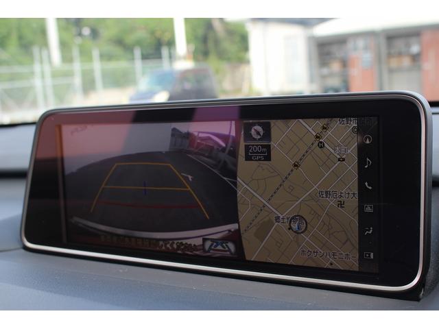 ＲＸ ＲＸ２００ｔ　Ｆスポーツ　純正ナビ／地デジ／バックカメラ／衝突軽減ブレーキ／ＬＥＤヘッドライト／レーダークルーズコントロール／Ｐバックドア／革シート／シートヒーター／純正アルミホイール／（3枚目）