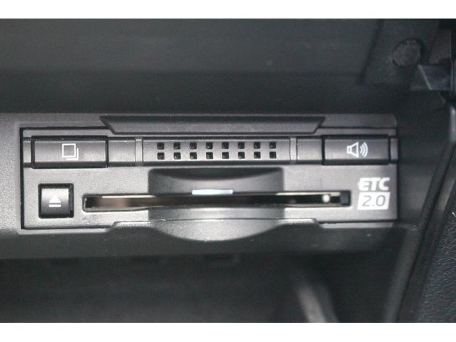 ＲＸ ＲＸ２００ｔ　Ｆスポーツ　純正ナビ／地デジ／バックカメラ／衝突軽減ブレーキ／ＬＥＤヘッドライト／レーダークルーズコントロール／Ｐバックドア／革シート／シートヒーター／純正アルミホイール／（6枚目）