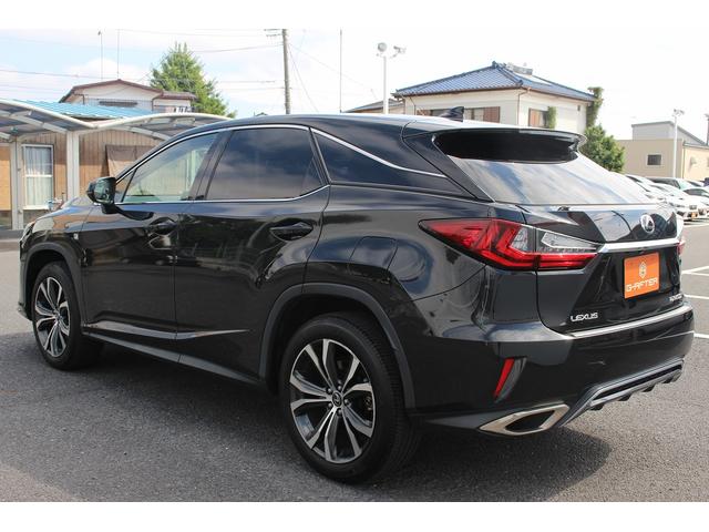 ＲＸ ＲＸ２００ｔ　Ｆスポーツ　純正ナビ／地デジ／バックカメラ／衝突軽減ブレーキ／ＬＥＤヘッドライト／レーダークルーズコントロール／Ｐバックドア／革シート／シートヒーター／純正アルミホイール／（13枚目）