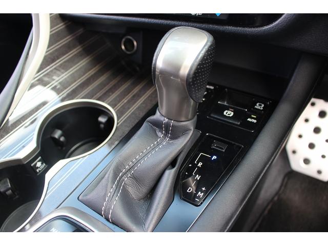 ＲＸ ＲＸ２００ｔ　Ｆスポーツ　純正ナビ／地デジ／バックカメラ／衝突軽減ブレーキ／ＬＥＤヘッドライト／レーダークルーズコントロール／Ｐバックドア／革シート／シートヒーター／純正アルミホイール／（56枚目）