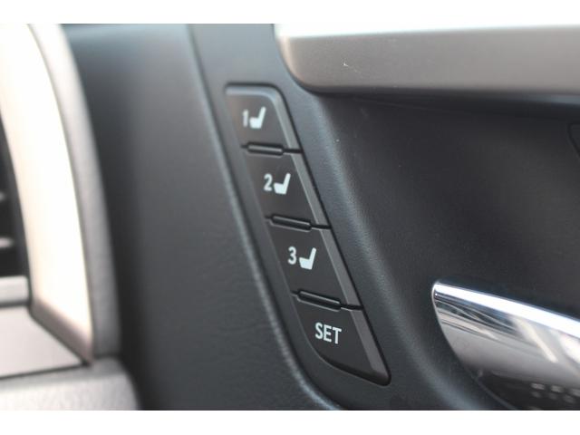 ＲＸ ＲＸ２００ｔ　Ｆスポーツ　純正ナビ／地デジ／バックカメラ／衝突軽減ブレーキ／ＬＥＤヘッドライト／レーダークルーズコントロール／Ｐバックドア／革シート／シートヒーター／純正アルミホイール／（72枚目）