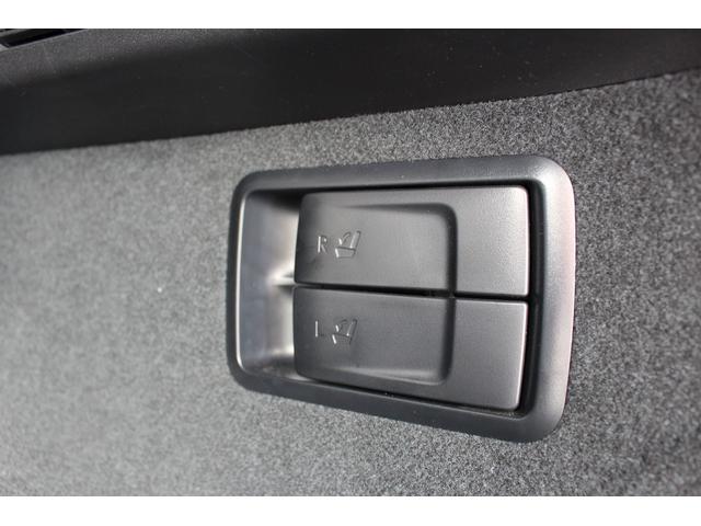 ＲＸ ＲＸ２００ｔ　Ｆスポーツ　純正ナビ／地デジ／バックカメラ／衝突軽減ブレーキ／ＬＥＤヘッドライト／レーダークルーズコントロール／Ｐバックドア／革シート／シートヒーター／純正アルミホイール／（75枚目）