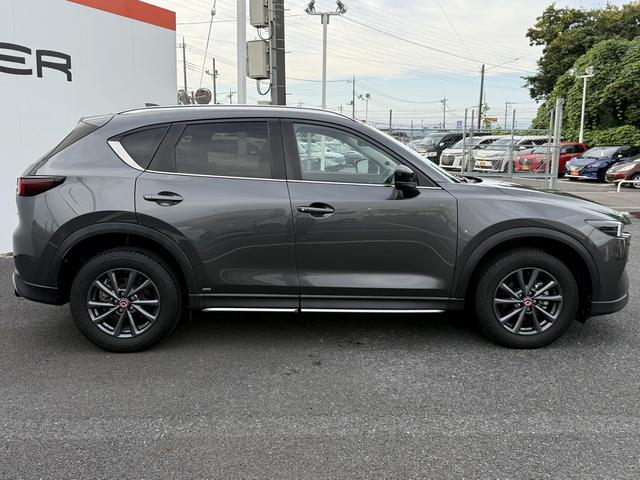ＣＸ－５ ＸＤ　エクスクルーシブモード　全周囲カメラ／地デジ／クルーズコントロール／レーンアシスト／電動リアゲート／シートヒーター／ＥＴＣ／ＬＥＤ／パワーシート／ＢＯＺＥスピーカー／４ＷＤ／キーレス／スマートキー／純正ホイール／禁煙車（9枚目）
