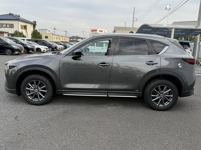 ＣＸ－５ ＸＤ　エクスクルーシブモード　全周囲カメラ／地デジ／クルーズコントロール／レーンアシスト／電動リアゲート／シートヒーター／ＥＴＣ／ＬＥＤ／パワーシート／ＢＯＺＥスピーカー／４ＷＤ／キーレス／スマートキー／純正ホイール／禁煙車（11枚目）