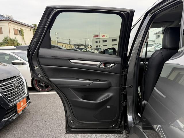 ＣＸ－５ ＸＤ　エクスクルーシブモード　全周囲カメラ／地デジ／クルーズコントロール／レーンアシスト／電動リアゲート／シートヒーター／ＥＴＣ／ＬＥＤ／パワーシート／ＢＯＺＥスピーカー／４ＷＤ／キーレス／スマートキー／純正ホイール／禁煙車（41枚目）