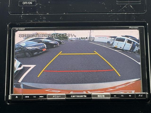 フォレスター プレミアム　純正ナビ／地デジ／Ｂカメラ／ハーフレザー／クルコン／アイサイトｖｅｒ３／ＥＴＣ／ＬＥＤ／電動リアゲート／シートヒーター／衝突軽減ブレーキ／スマートキー／アイドリングストップ（5枚目）